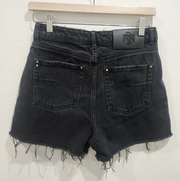 ALL THINGS GOLDEN BLACK JEAN SHORTS SIZE SMALL